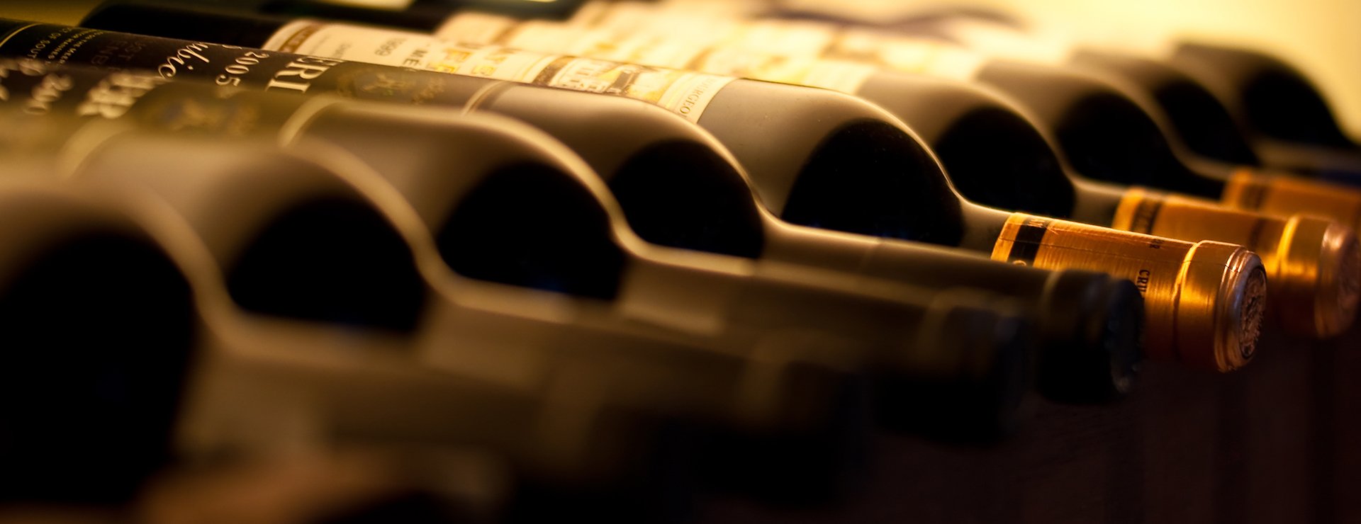 Royal Wine - Cung cấp rượu vang nổi tiếng