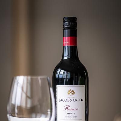 Các ly phù hợp để uống rượu vang